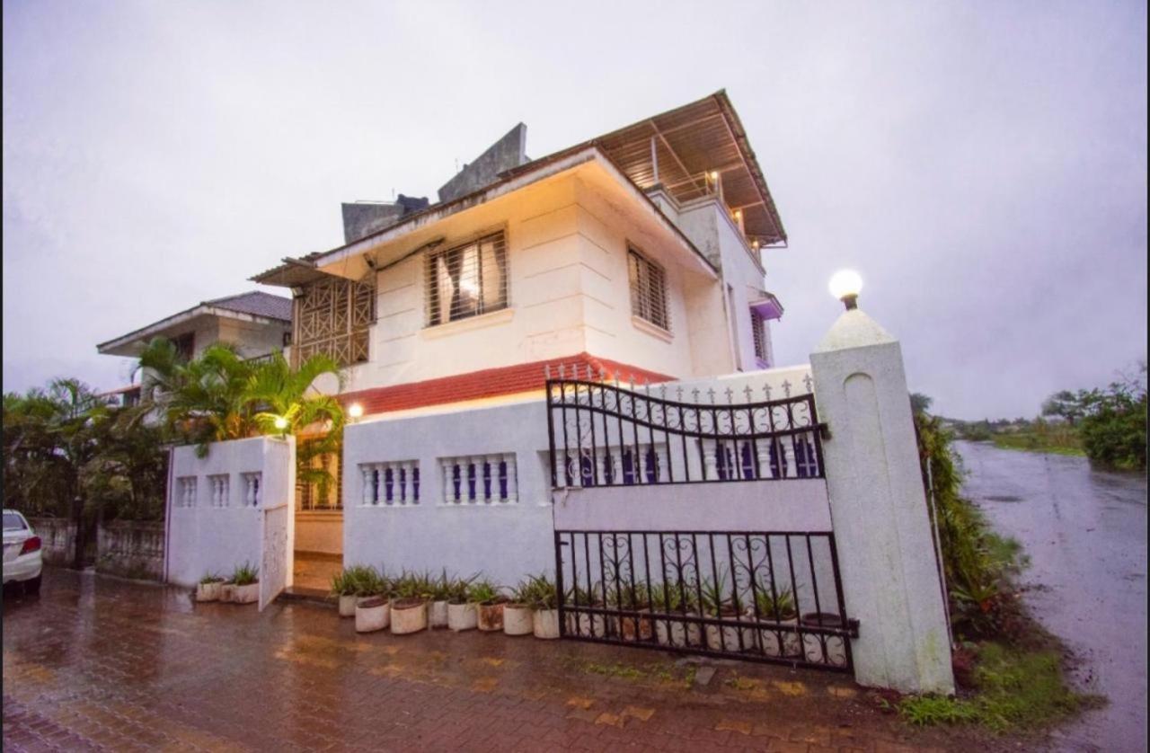 Laughtale Villa 4Bhk Swimming Pool Lonavala Luaran gambar